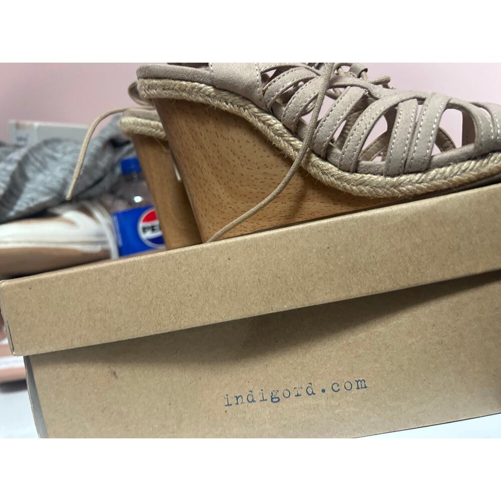 Indigo Rd. Wedges *Size 6.5* - Picture 5 of 6